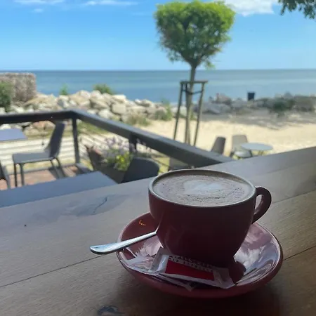 Dom Na Wzgorzu Z Widokiem Na Morze - Etezje * Mechelinki