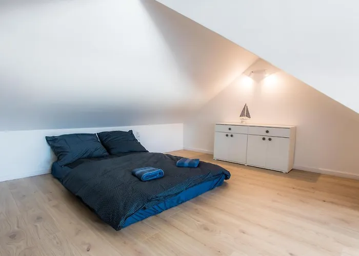 Dom Na Wzgorzu Z Widokiem Na Morze - Etezje Mechelinki