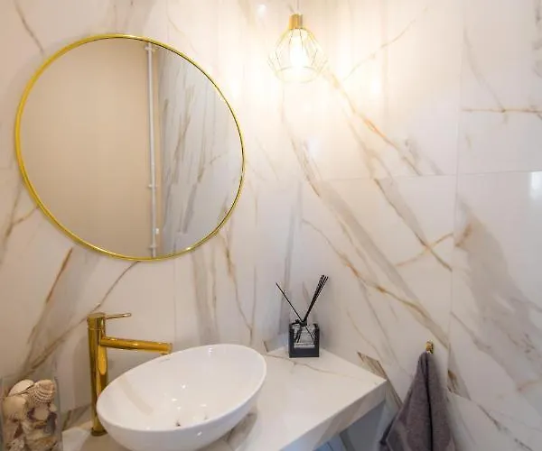 Dom Na Wzgorzu Z Widokiem Na Morze - Etezje