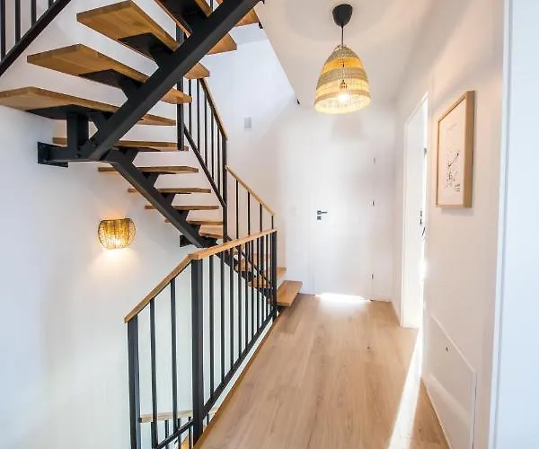 Nyaraló Dom Na Wzgorzu Z Widokiem Na Morze - Etezje *