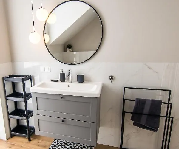 Dom Na Wzgorzu Z Widokiem Na Morze - Etezje Mechelinki